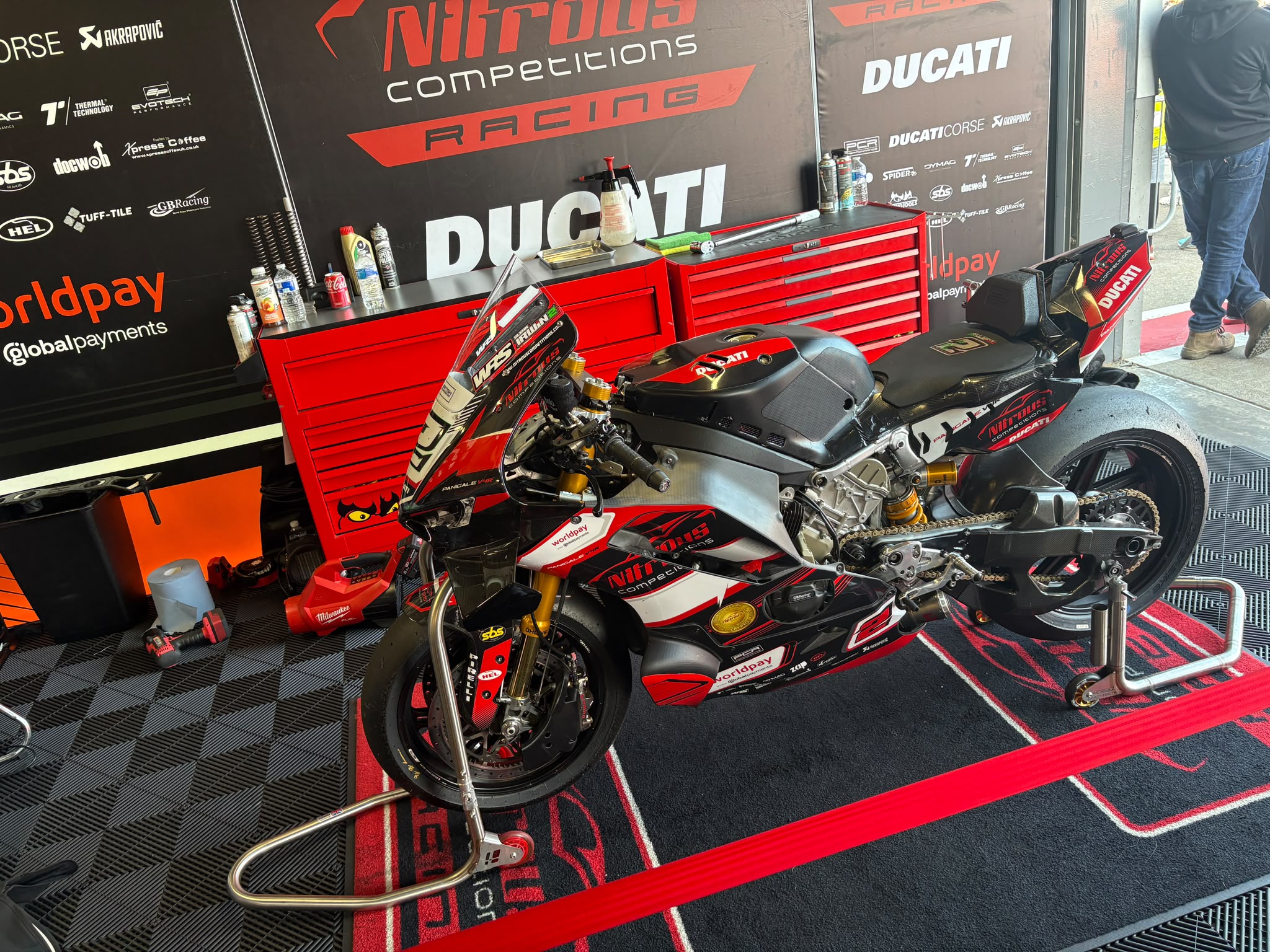 DONINGTON PARK BSB - VIP RACE WEEKEND EXPERIENCE